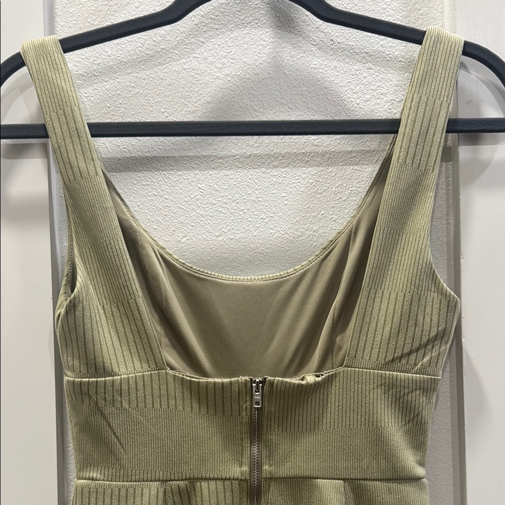 Hello Molly Olive Green Sleeveless Dress - Picture 4 of 7
